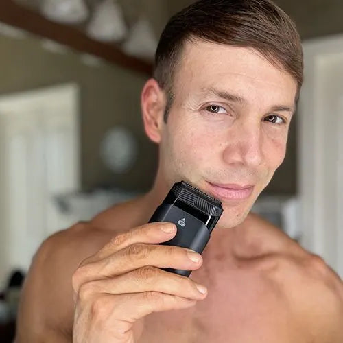 The Handyman Compact Face Shaver